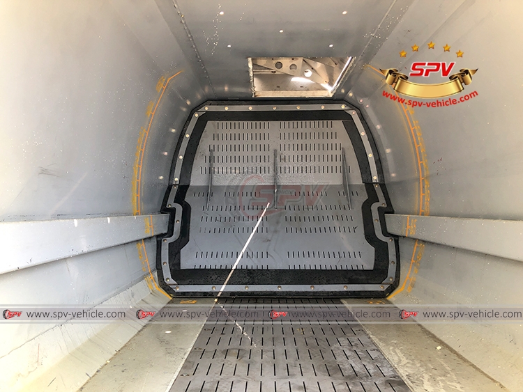 5 CBM Kitchen Waste Disposal Truck Sinotruk HOWO - Tank Inside 5 CBM Kitchen Waste Disposal Truck Sinotruk HOWO - Tank Inside